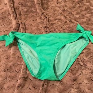 Green full coverage bikini bottoms